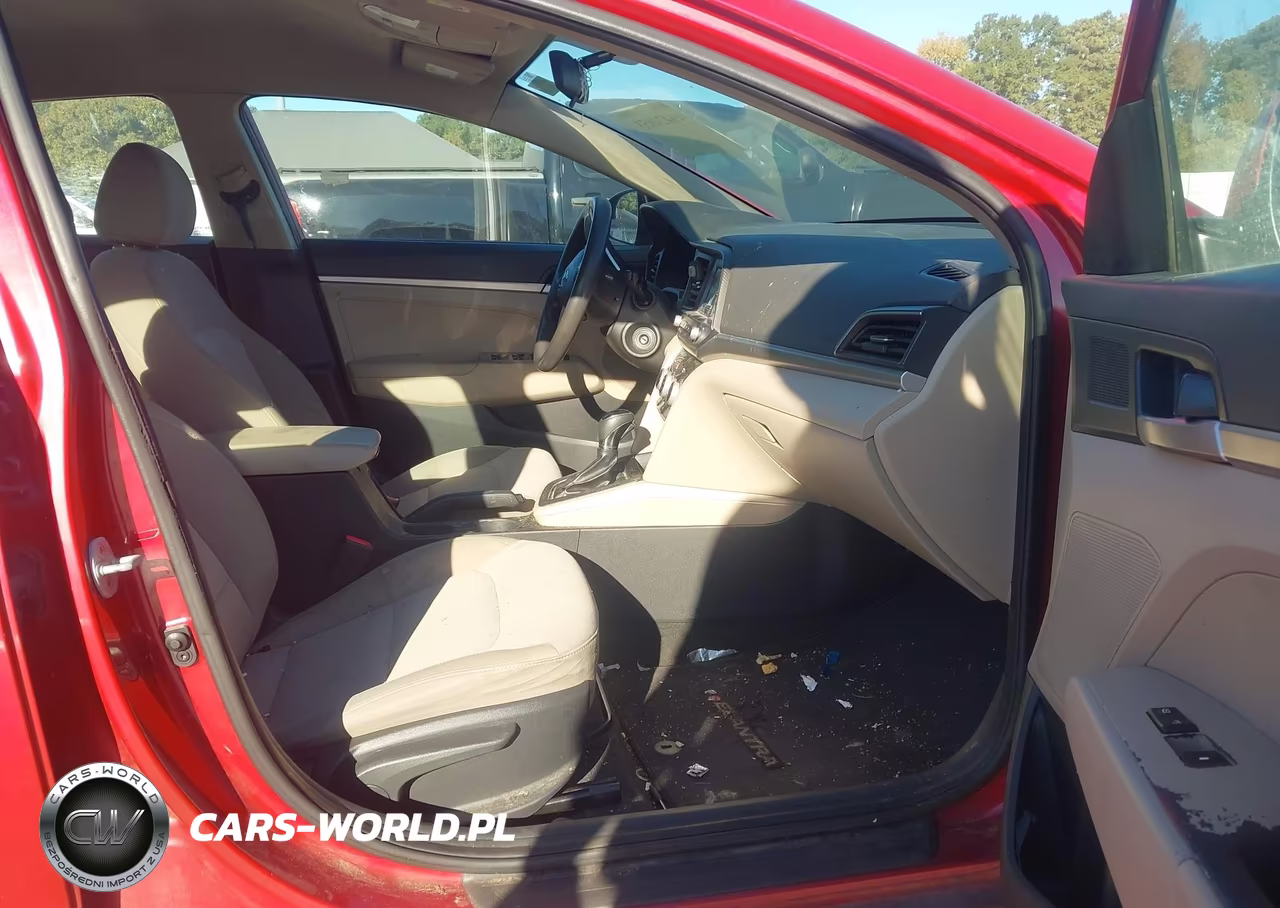 2019 Hyundai Elantra Se VIN:5NPD74LF7KH441621 - 5