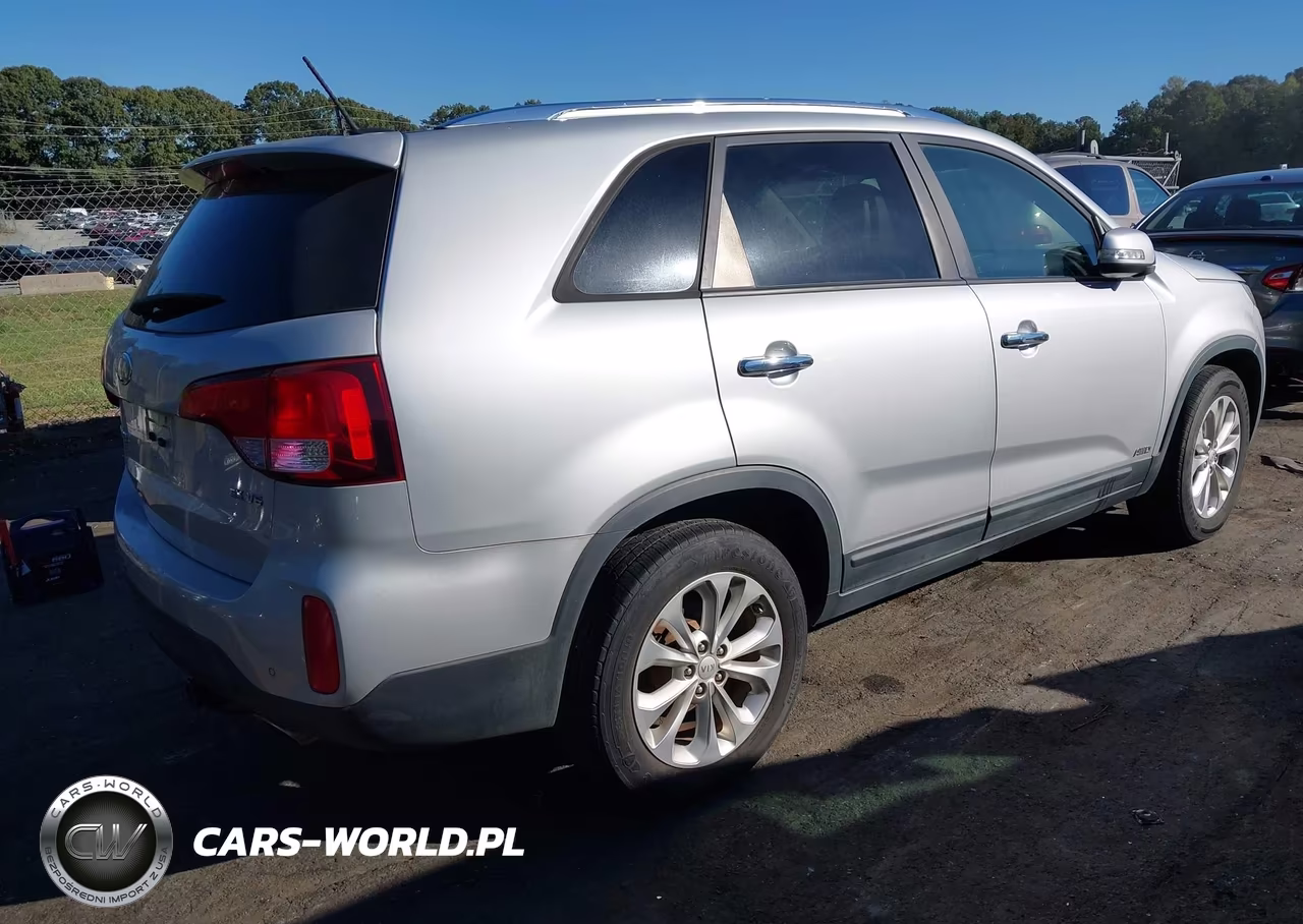 2015 Kia Sorento Ex V6 VIN:5XYKUDA75FG631457 - 4