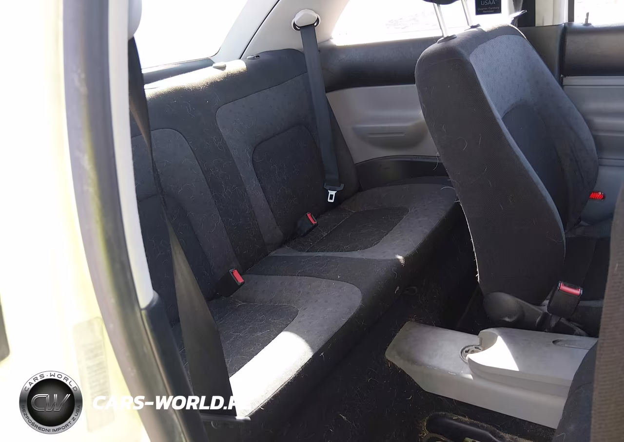 1999 Volkswagen New Beetle Gls VIN:3VWCA21C9XM412209 - 8