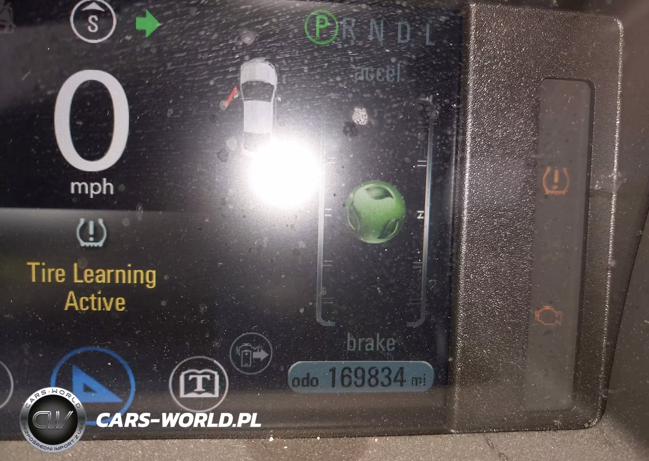 2013 Chevrolet Volt VIN:1G1RE6E41DU105466 - 12