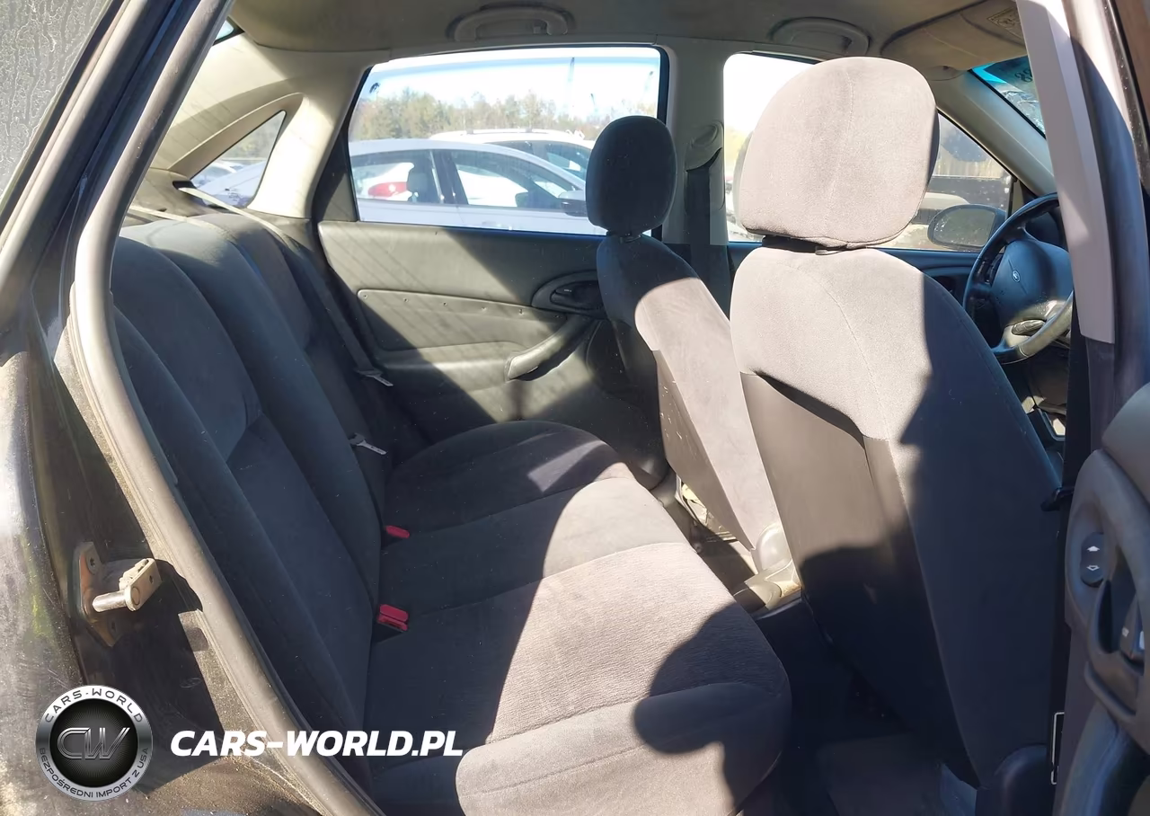 2000 Ford Focus Se VIN:1FAFP3432YW296830 - 8