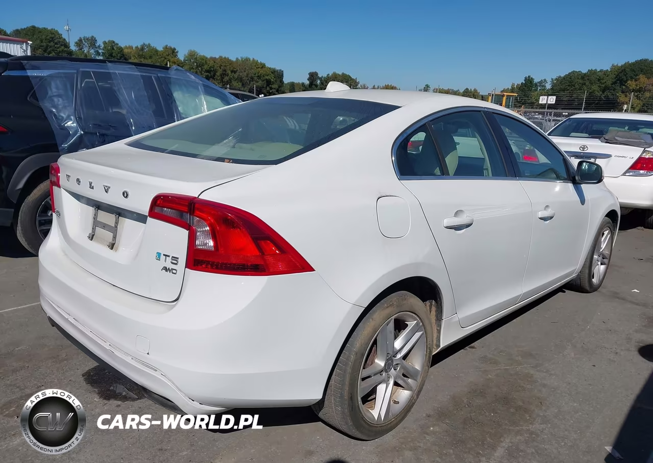2015 Volvo S60 T5 Premier VIN:YV1612TK5F2365703 - 4