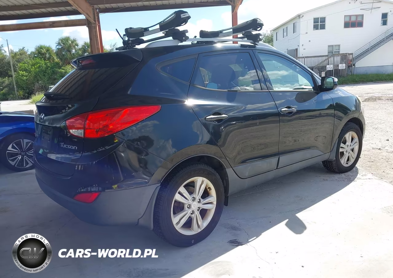 2013 Hyundai Tucson Gls VIN:KM8JU3AC8DU773666 - 4