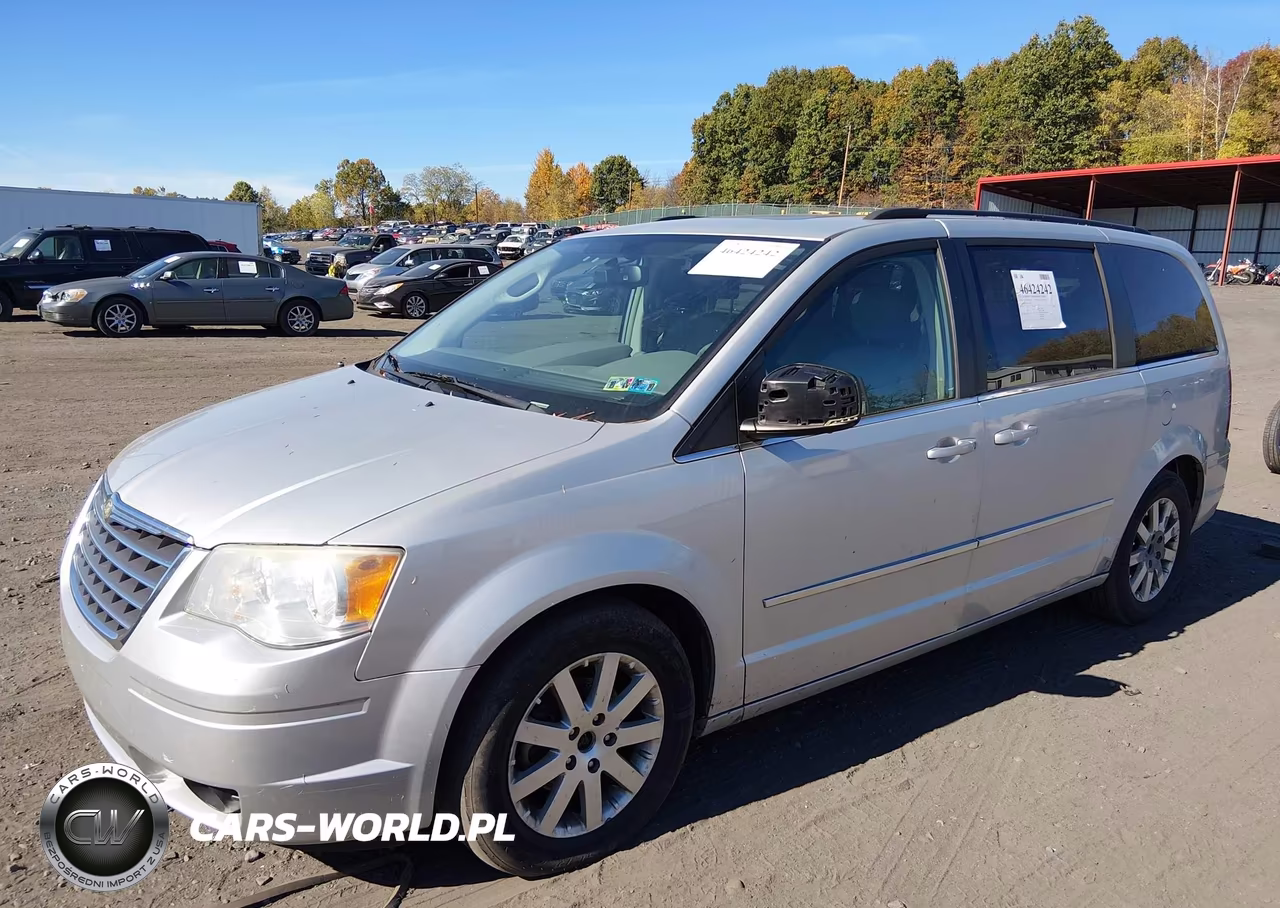 2010 Chrysler Town & Country Touring VIN:2A4RR5D10AR169952 - 2