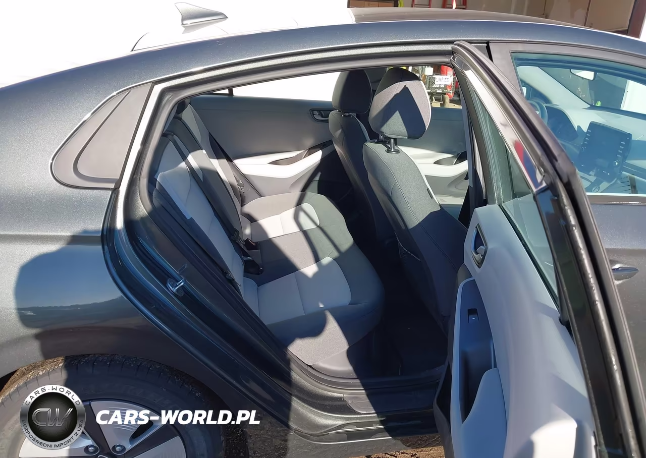 2020 Hyundai Ioniq Hybrid Blue VIN:KMHC65LC4LU220538 - 8
