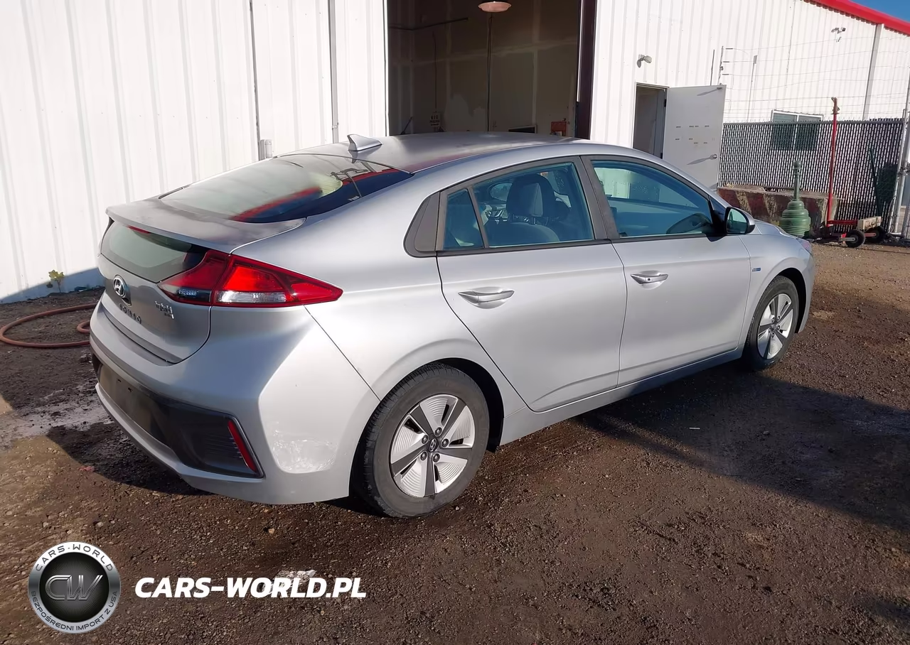 2020 Hyundai Ioniq Hybrid Blue VIN:KMHC65LC8LU220333 - 4