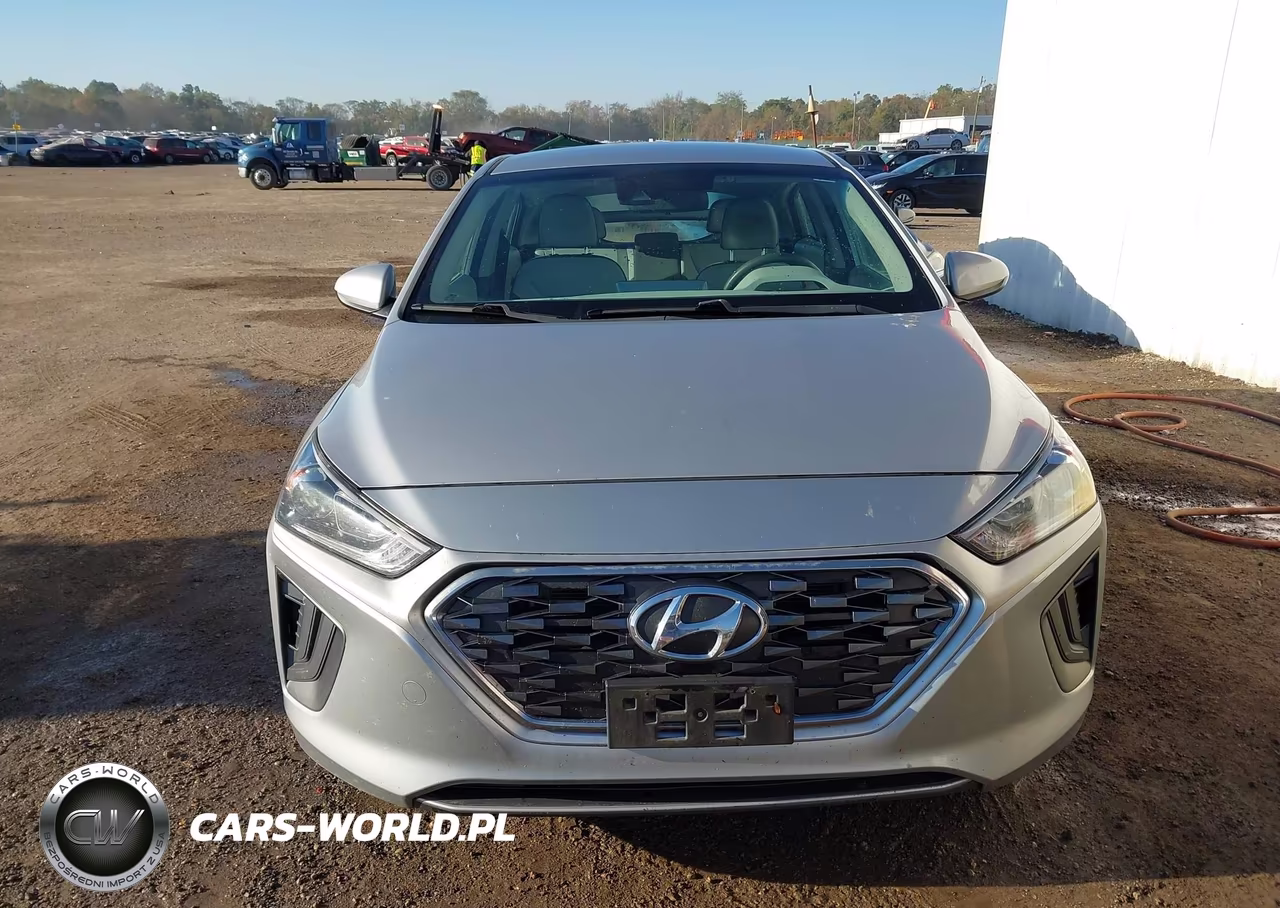 2020 Hyundai Ioniq Hybrid Blue VIN:KMHC65LC8LU220333 - 6