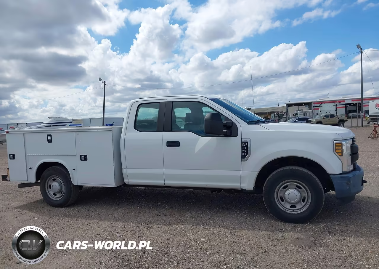 2018 Ford F-350 Xlt VIN:1FD8X3A63JEC69757 - 13