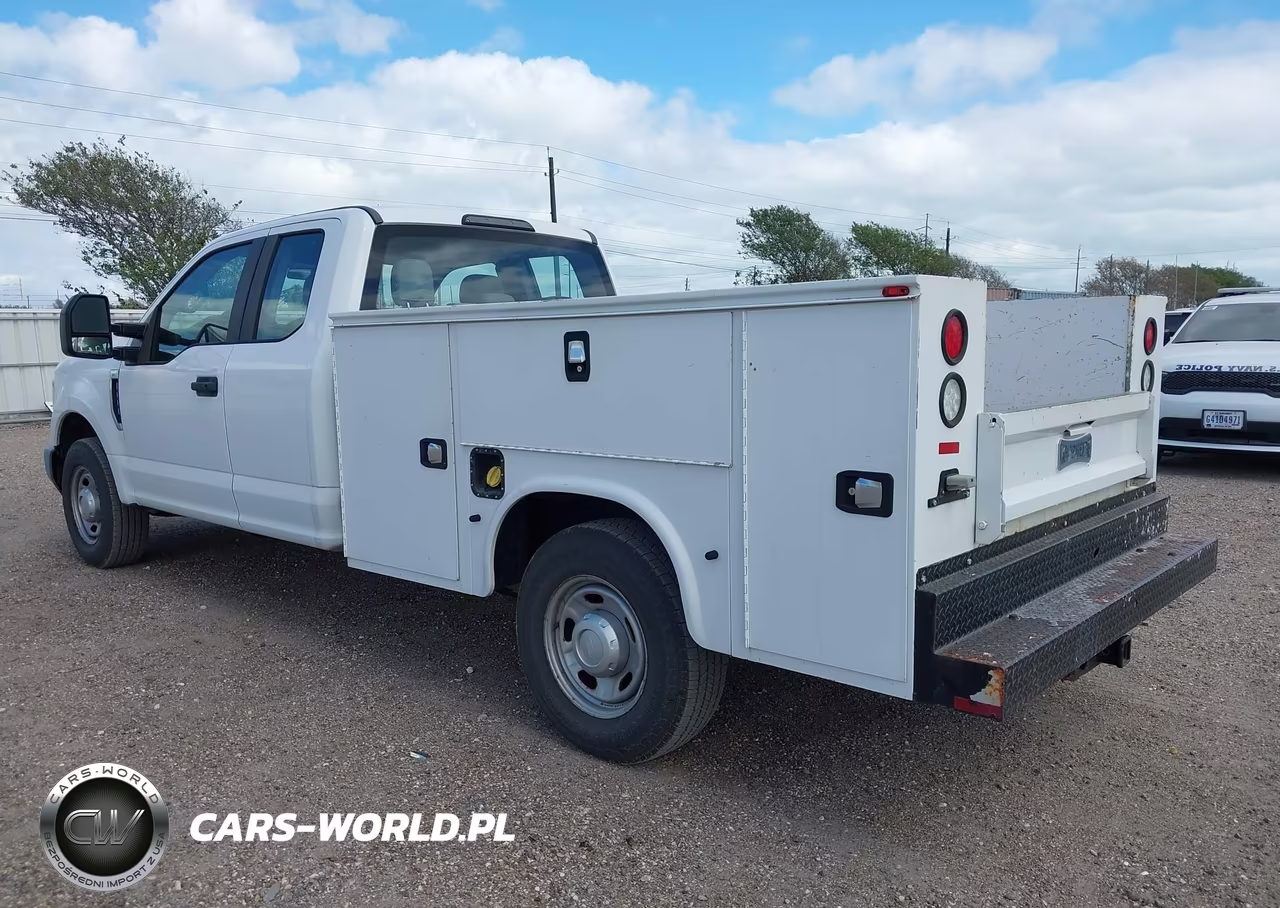 2018 Ford F-350 Xlt VIN:1FD8X3A63JEC69757 - 3