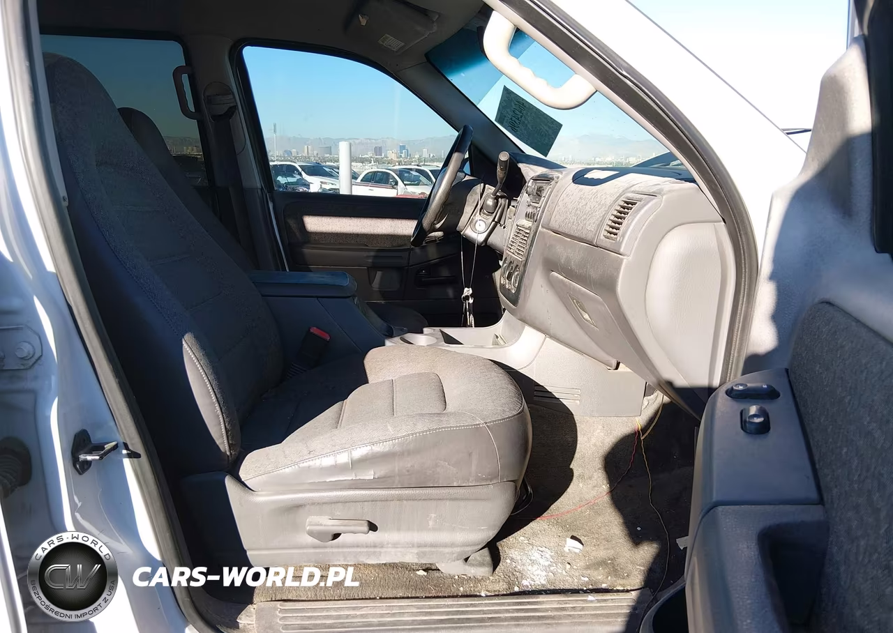2002 Ford Explorer Xls VIN:1FMZU62EX2ZA82420 - 5