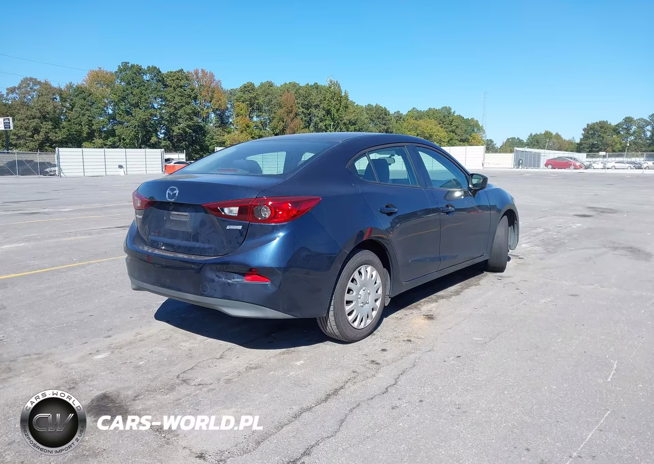 2017 Mazda Mazda3 Sport VIN:3MZBN1U78HM152654 - 4