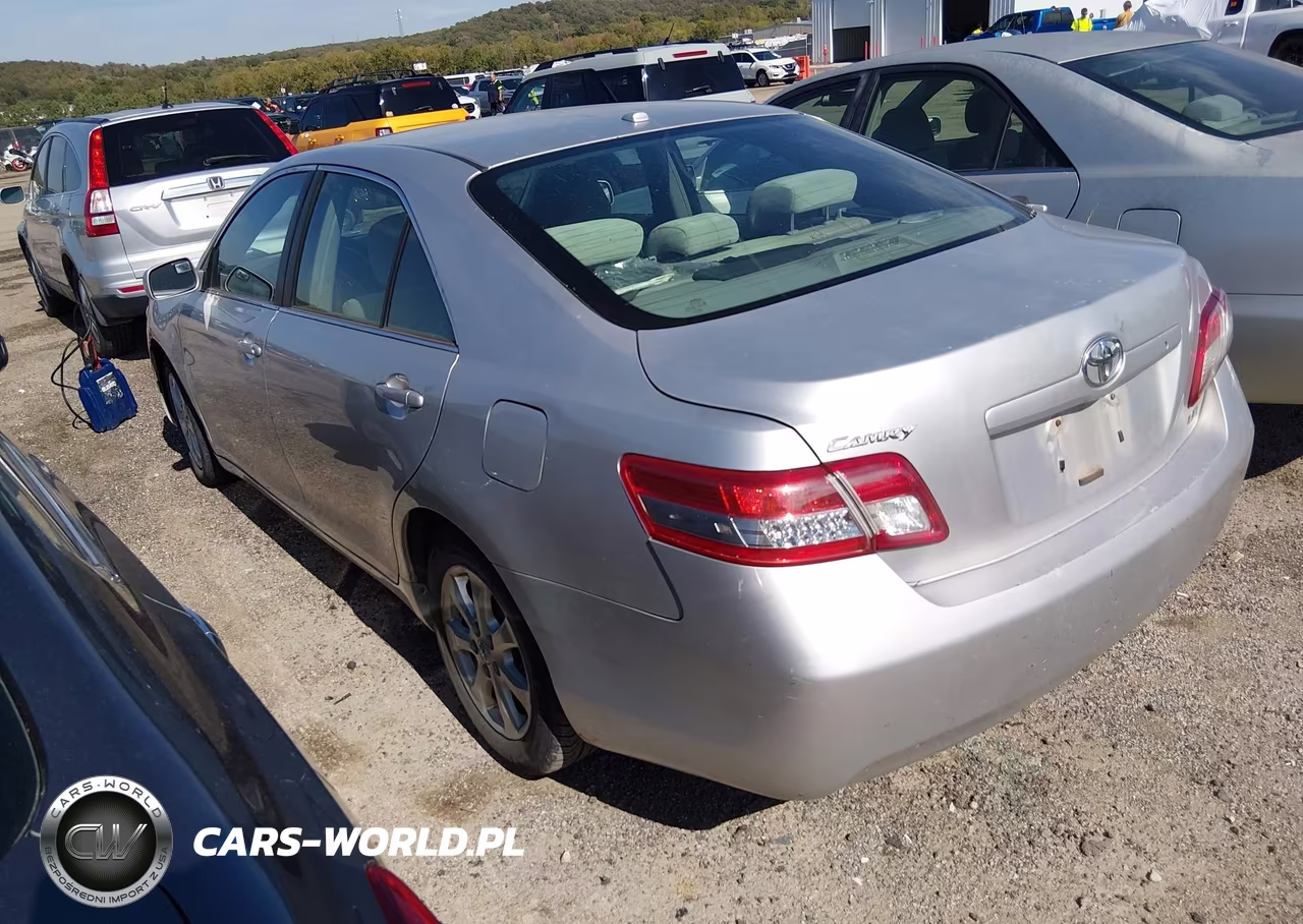 2010 Toyota Camry Le VIN:4T1BF3EKXAU101796 - 3