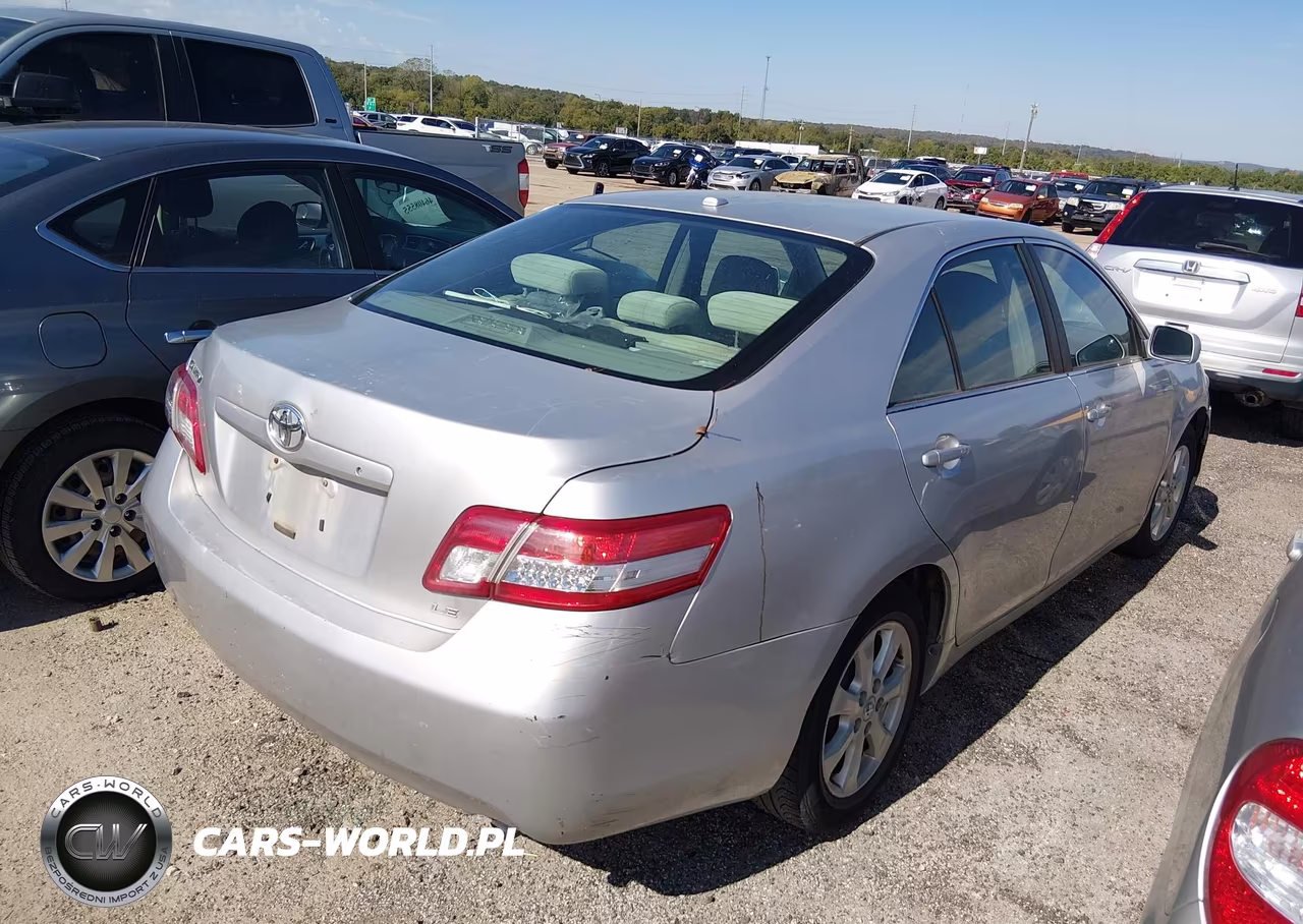 2010 Toyota Camry Le VIN:4T1BF3EKXAU101796 - 4