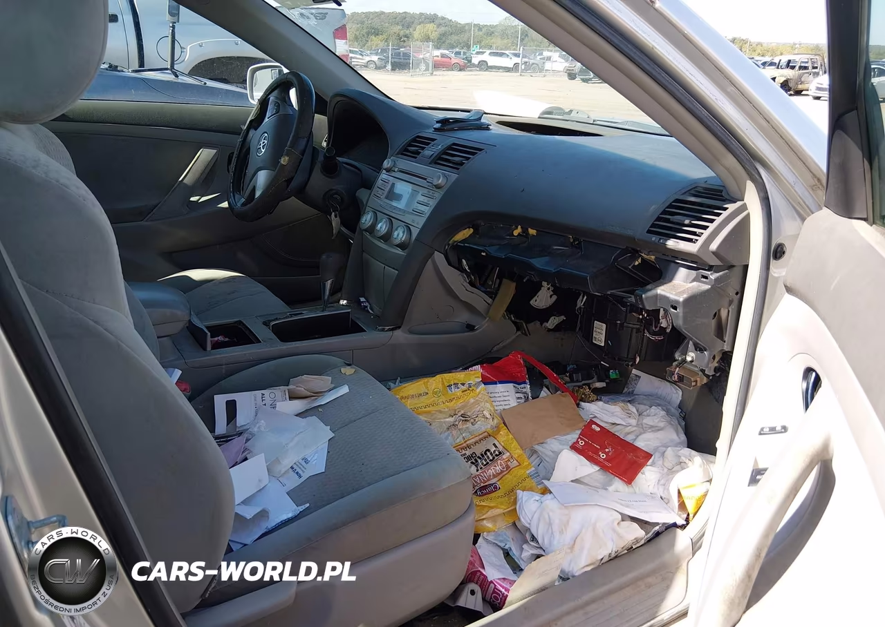 2010 Toyota Camry Le VIN:4T1BF3EKXAU101796 - 5