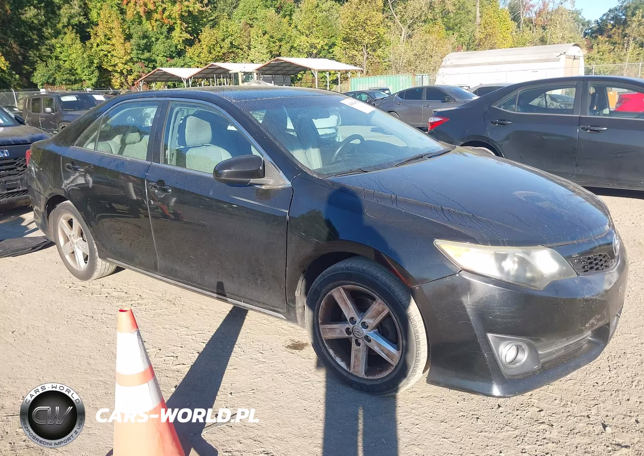 2013 Toyota Camry Le VIN:4T1BF1FK3DU710154 - 1