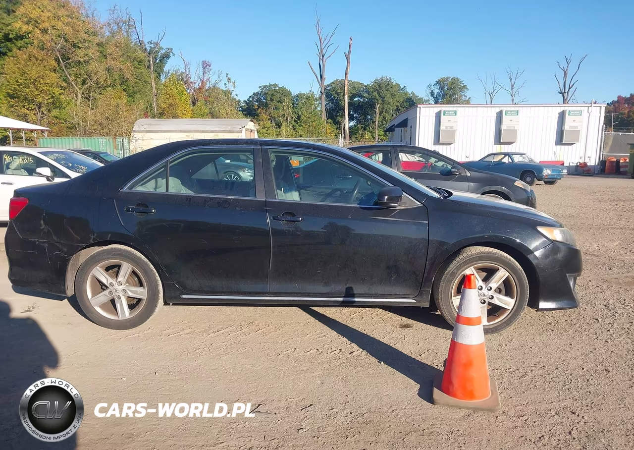 2013 Toyota Camry Le VIN:4T1BF1FK3DU710154 - 13