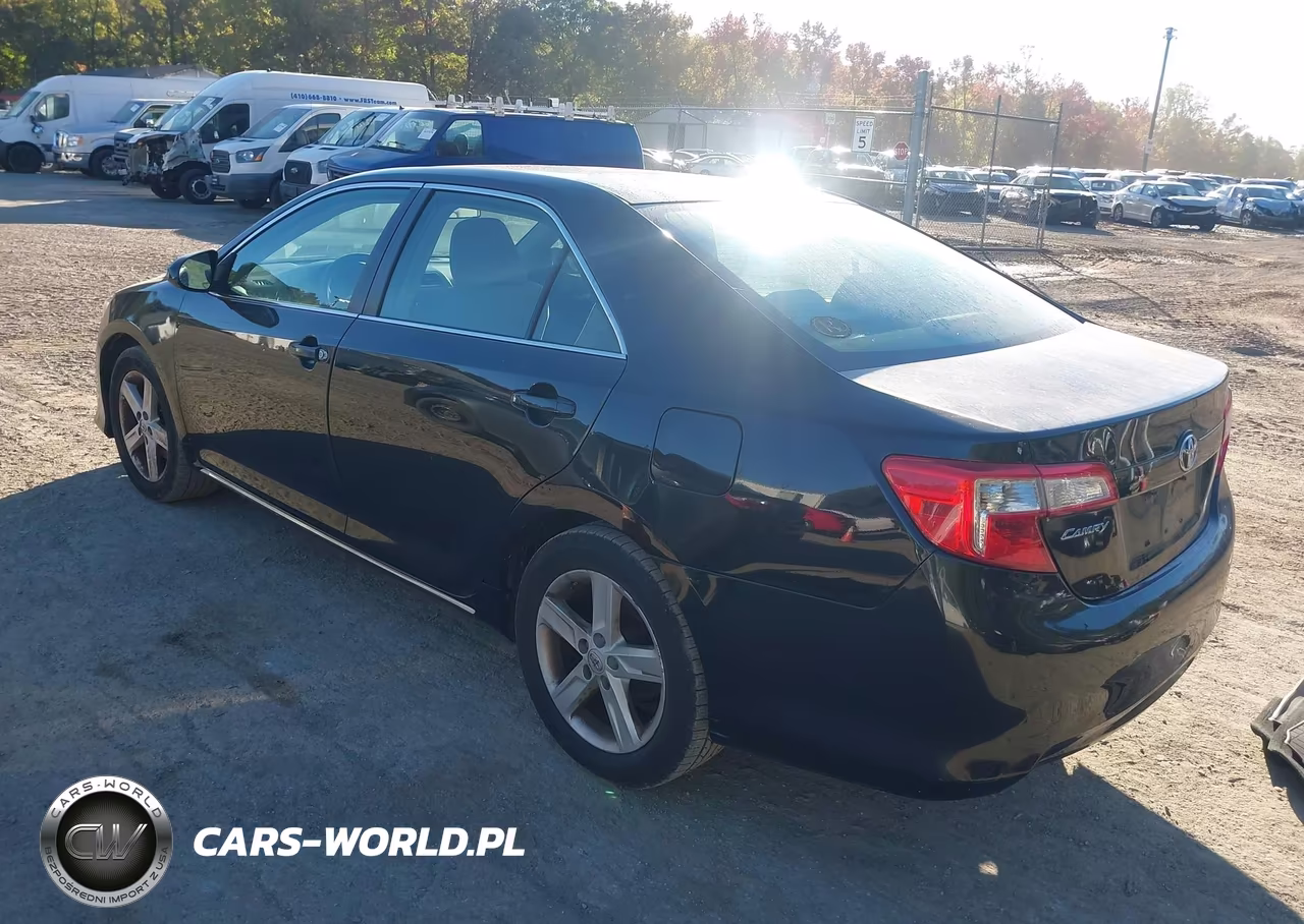 2013 Toyota Camry Le VIN:4T1BF1FK3DU710154 - 3