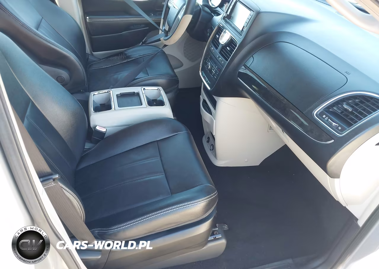 2014 Chrysler Town & Country Touring VIN:2C4RC1BG4ER178764 - 5