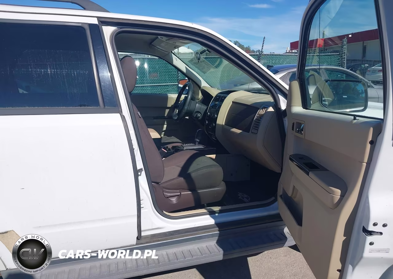 2008 Mazda Tribute I Touring VIN:4F2CZ92Z08KM25849 - 5