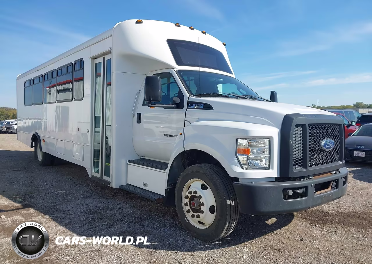 2017 Ford F-650 Diesel – zdjęcie 1 z 16