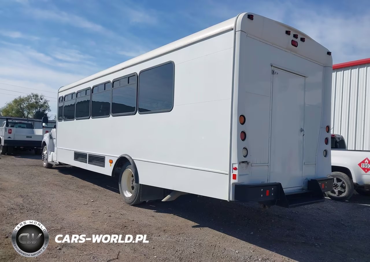 2017 Ford F-650 Diesel VIN:1FDXF6DC6HDB10765 - 3