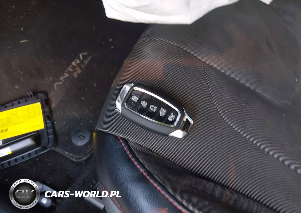 2022 Hyundai Elantra N Line VIN:KMHLR4AF5NU232912 - 11