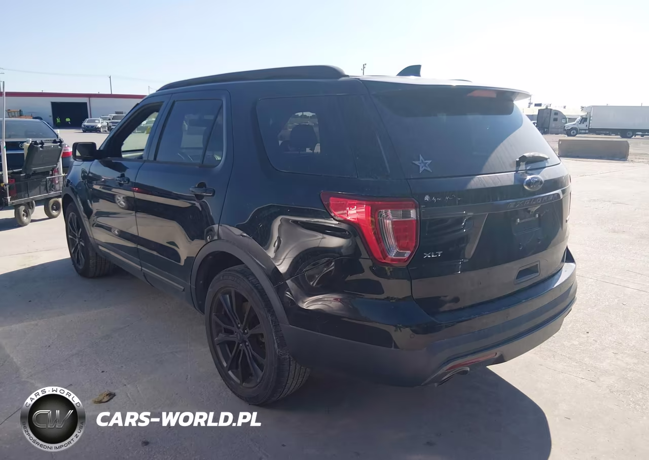2017 Ford Explorer Xlt VIN:1FM5K7DH3HGE22657 - 3
