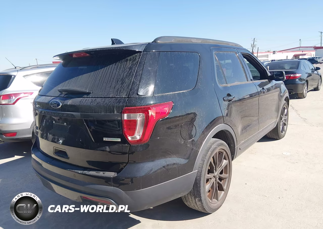 2017 Ford Explorer Xlt VIN:1FM5K7DH3HGE22657 - 4