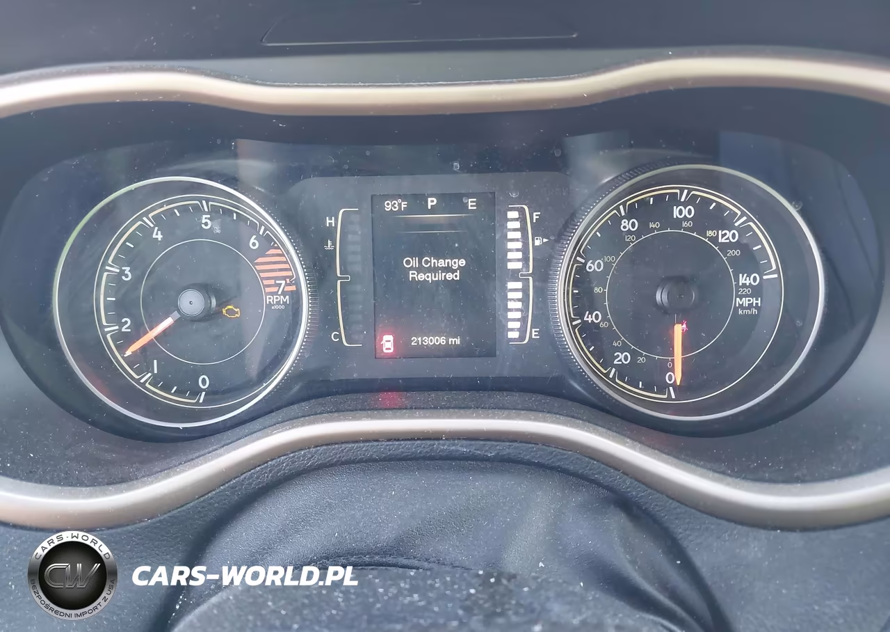 2016 Jeep Cherokee Sport VIN:1C4PJMAB0GW182308 - 7