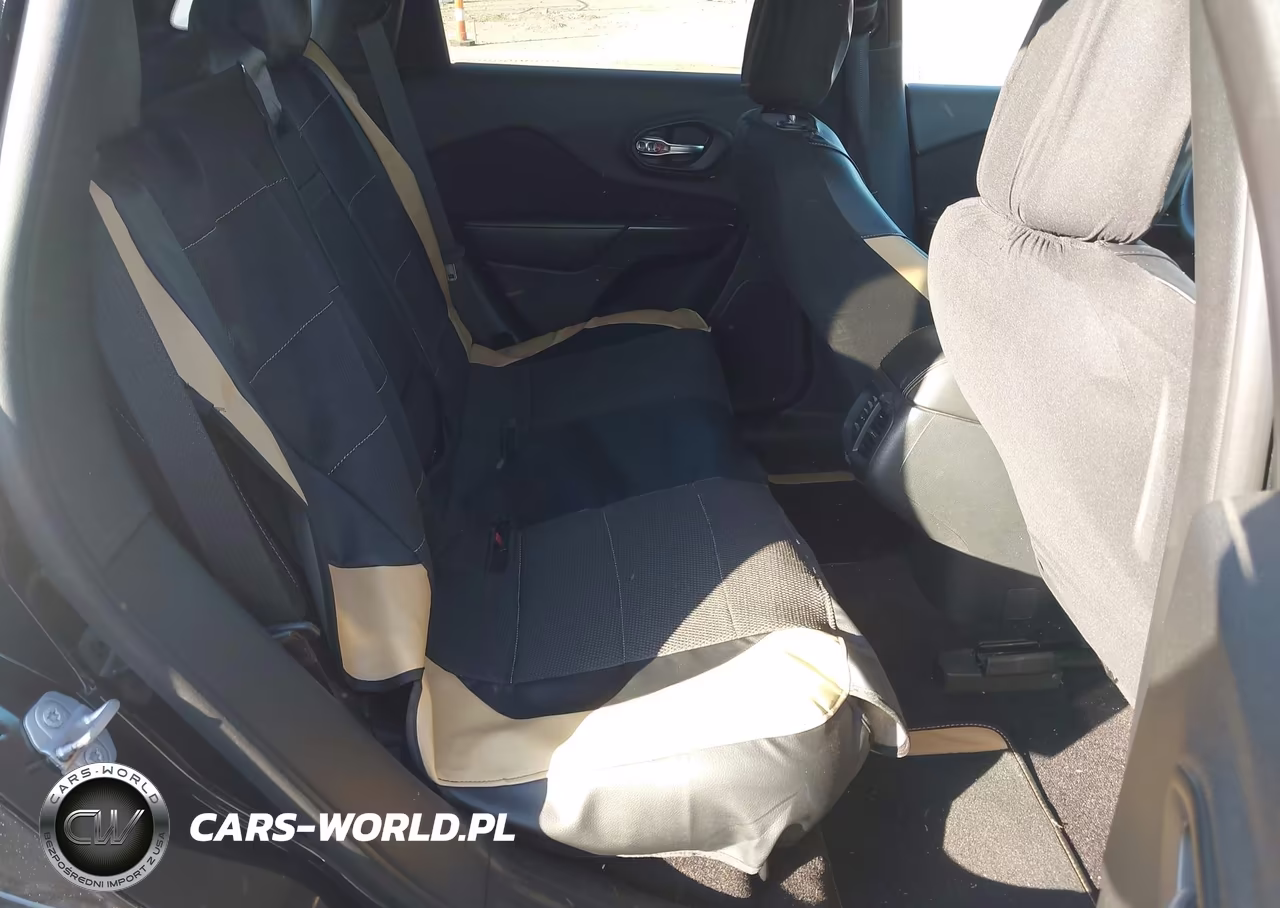 2016 Jeep Cherokee Sport VIN:1C4PJMAB0GW182308 - 8