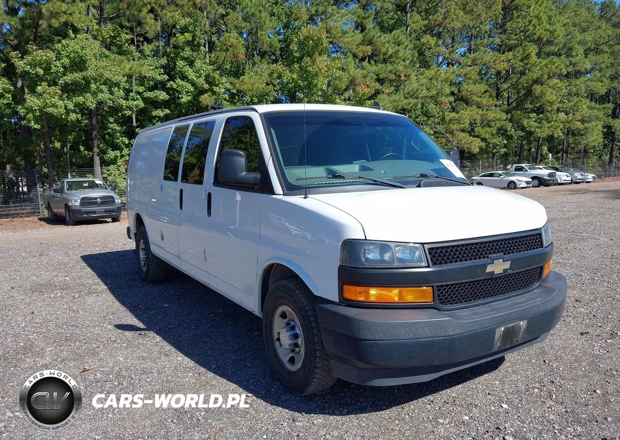 2018 Chevrolet Express 3500 Work Van VIN:1GCZGHFG6J1225525 - 1