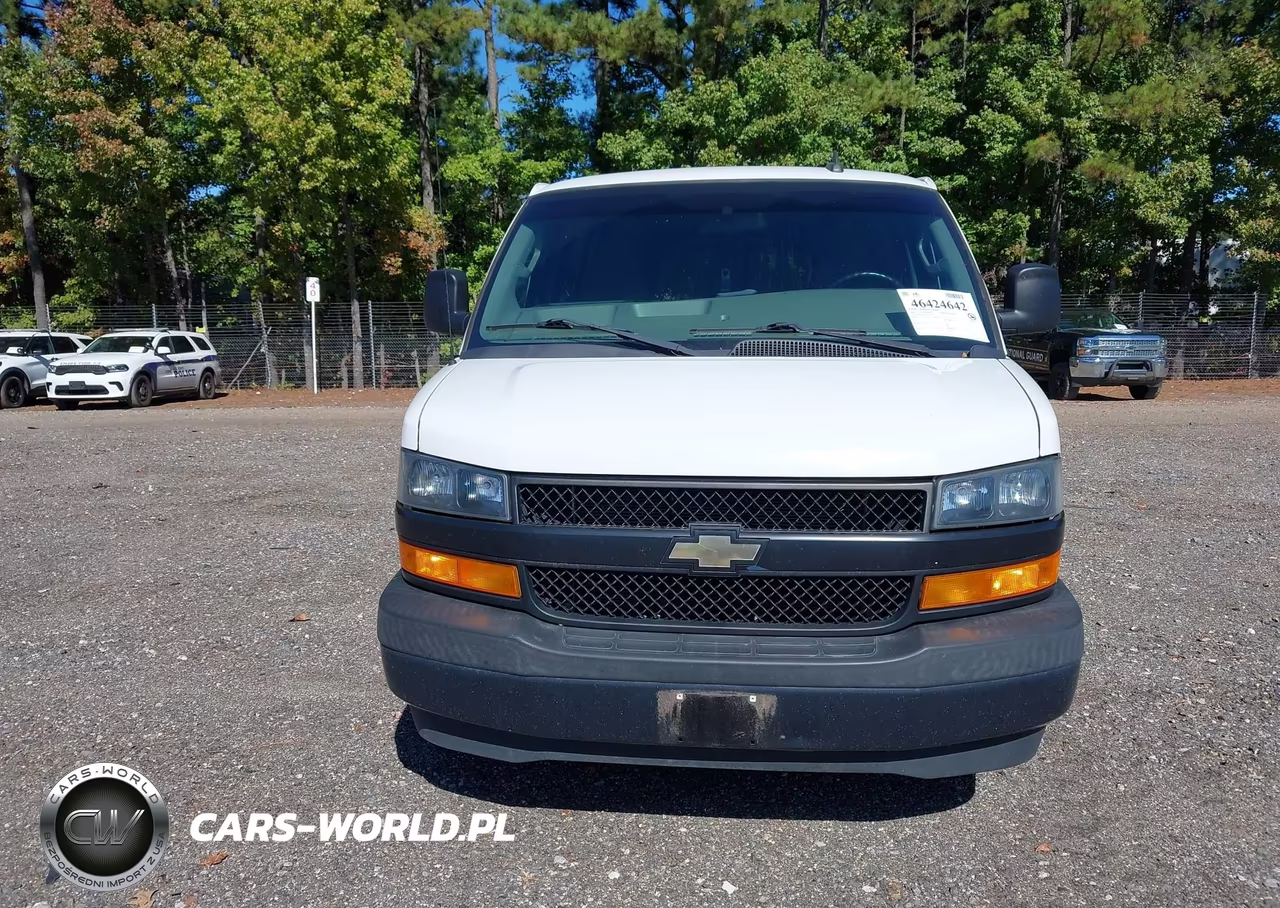 2018 Chevrolet Express 3500 Work Van VIN:1GCZGHFG6J1225525 - 12