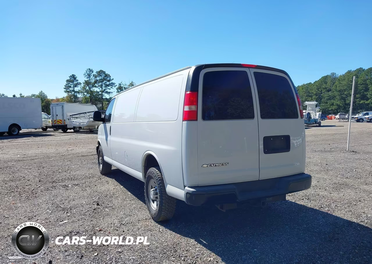 2018 Chevrolet Express 3500 Work Van VIN:1GCZGHFG6J1225525 - 3