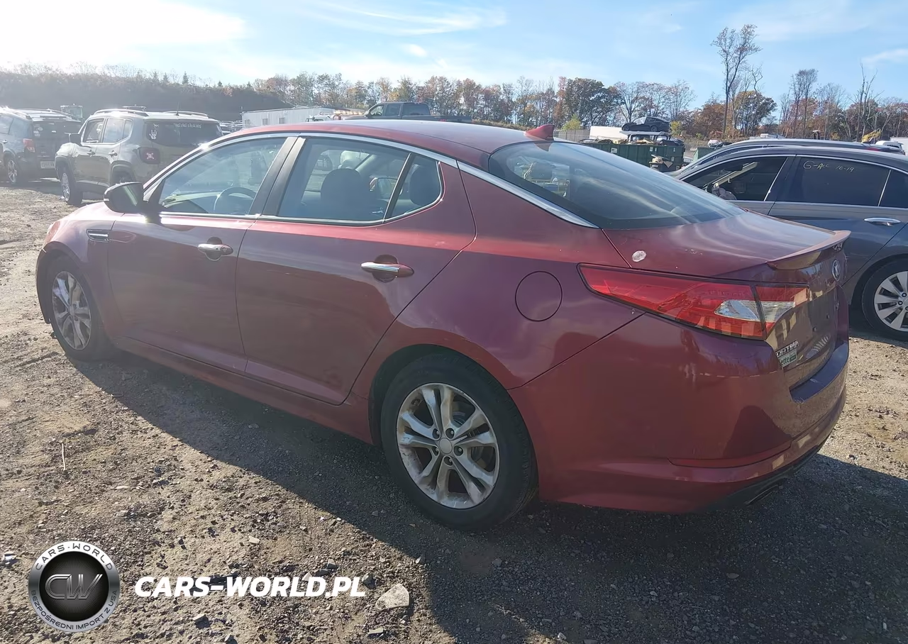 2013 Kia Optima Sx VIN:5XXGR4A66DG236218 - 3