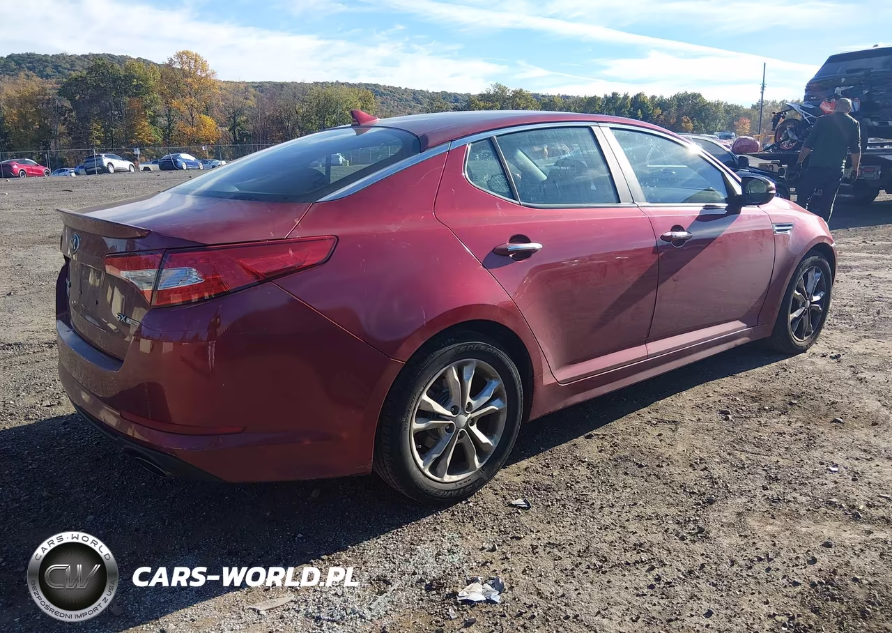 2013 Kia Optima Sx VIN:5XXGR4A66DG236218 - 4