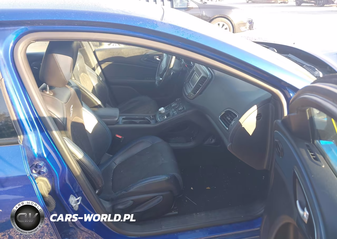 2015 Chrysler 200 S VIN:1C3CCCDG7FN711787 - 5