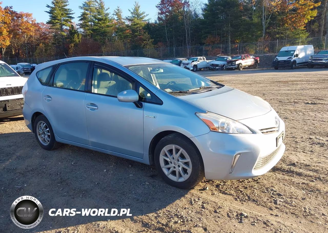 2013 Toyota Prius V Three