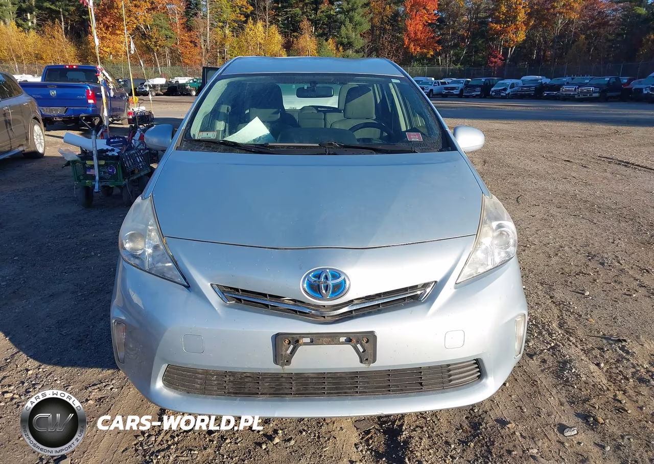 2013 Toyota Prius V Three VIN:JTDZN3EU5D3196110 - 12