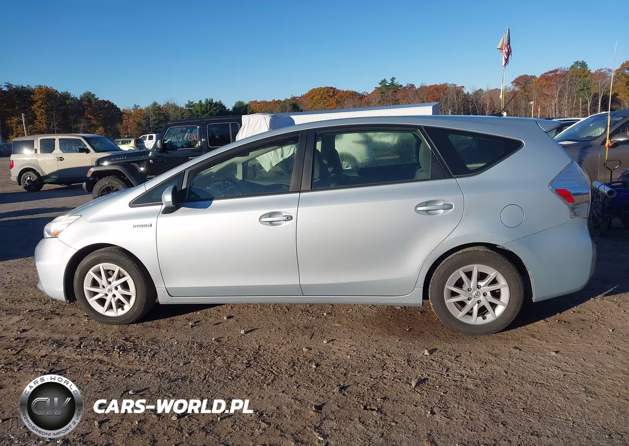 2013 Toyota Prius V Three VIN:JTDZN3EU5D3196110 - 14