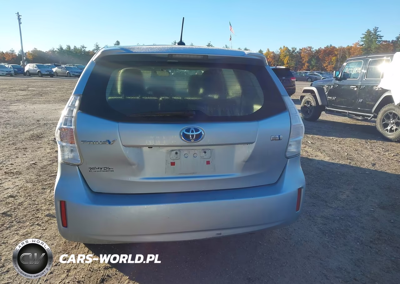 2013 Toyota Prius V Three VIN:JTDZN3EU5D3196110 - 16