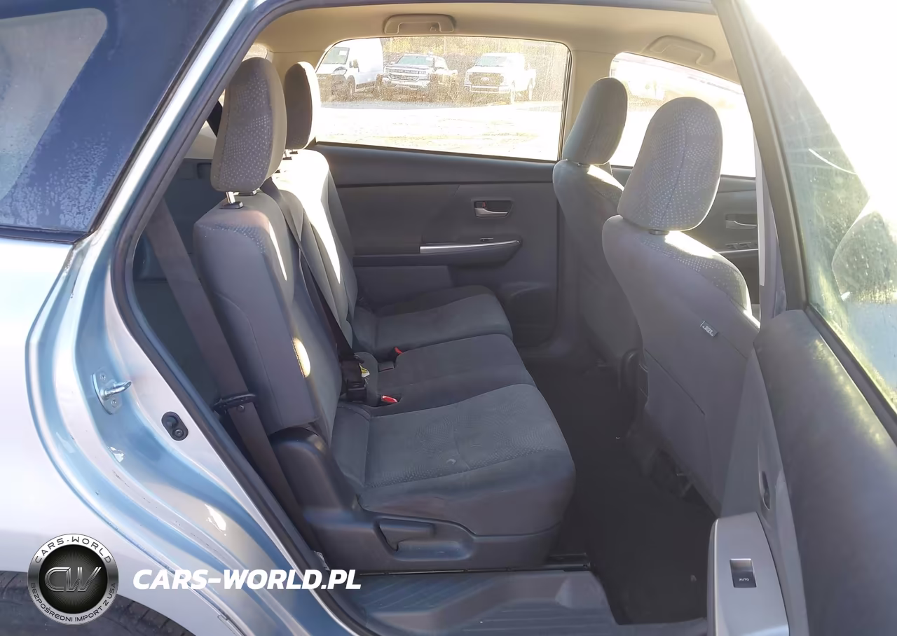 2013 Toyota Prius V Three VIN:JTDZN3EU5D3196110 - 8
