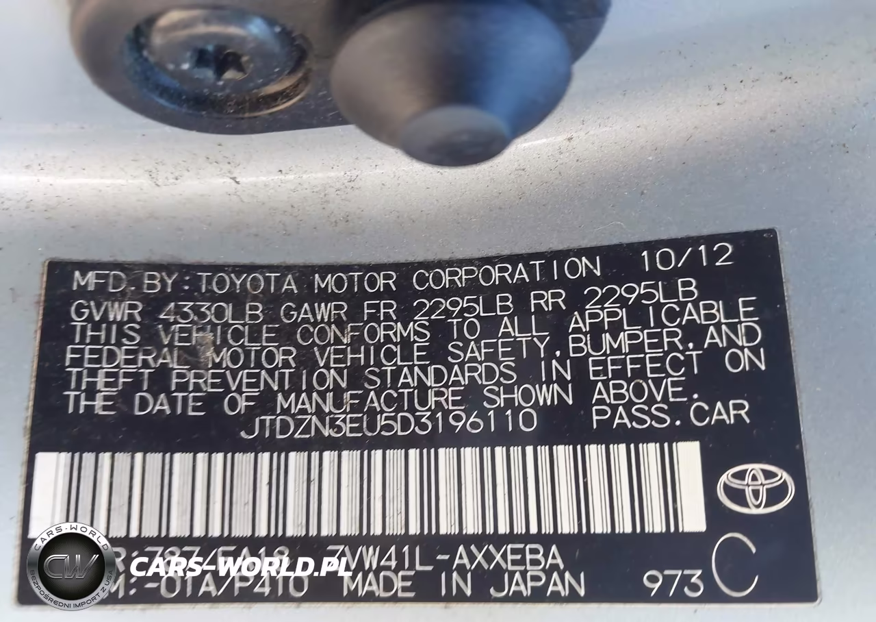 2013 Toyota Prius V Three VIN:JTDZN3EU5D3196110 - 9