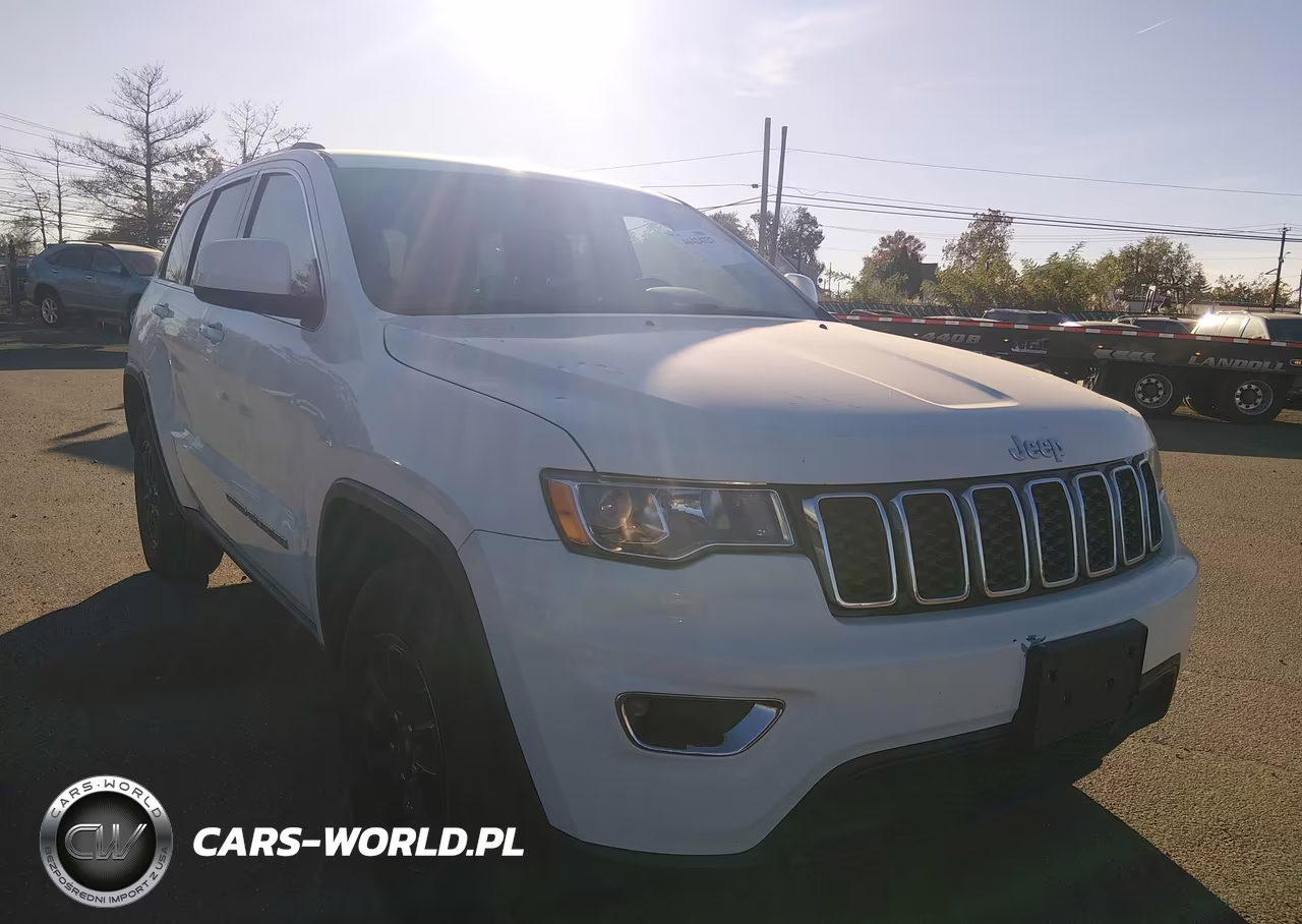 2020 Jeep Grand Cherokee Laredo E 4X4 VIN:1C4RJFAG9LC336848 - 12