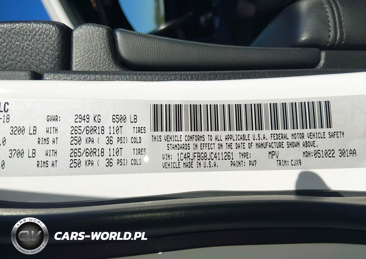 2020 Jeep Grand Cherokee Laredo E 4X4 VIN:1C4RJFAG9LC336848 - 9
