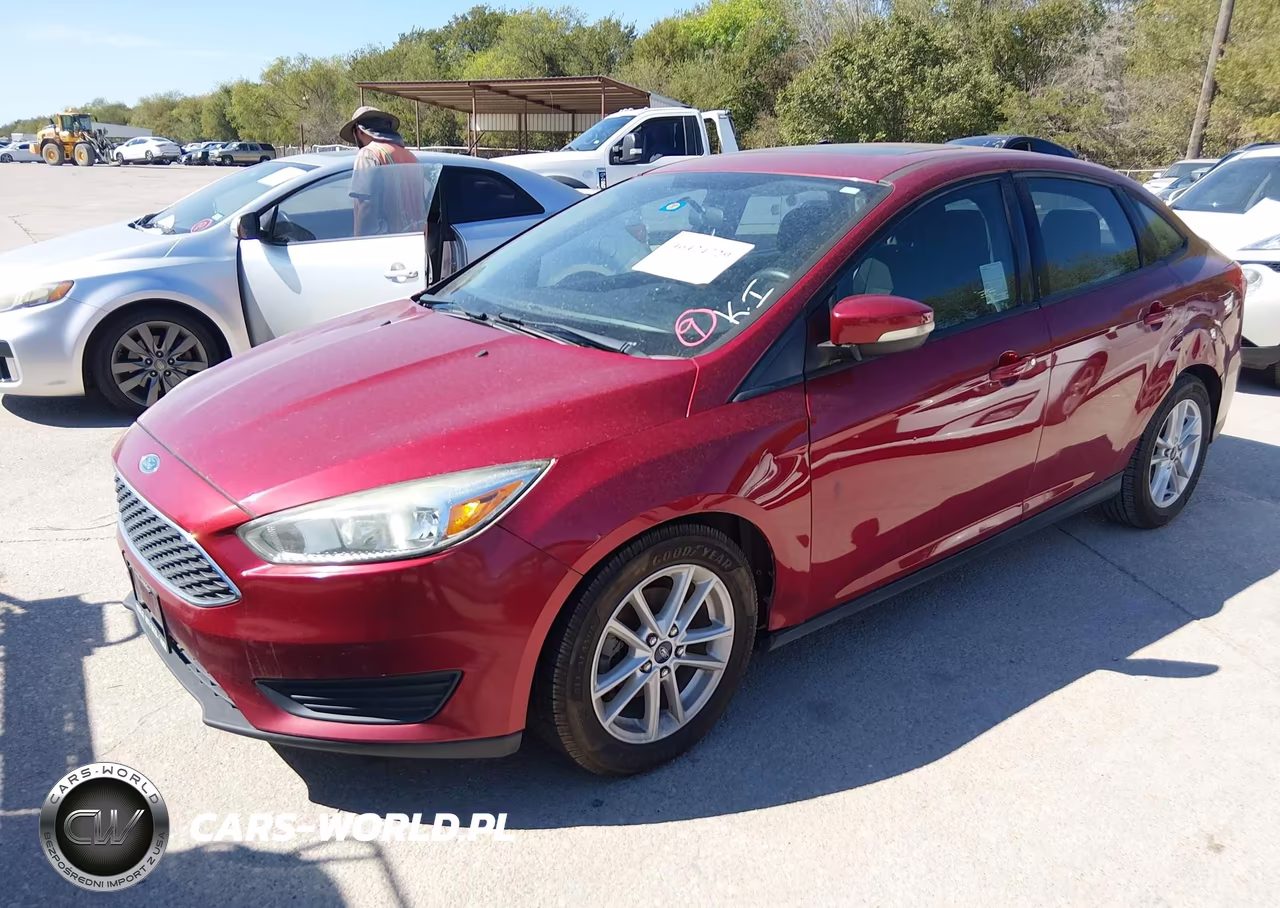 2015 Ford Focus Se VIN:1FADP3F27FL324888 - 2