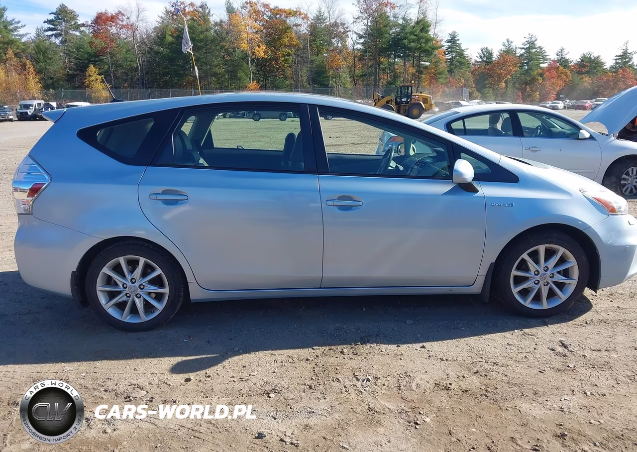 2012 Toyota Prius V Five VIN:JTDZN3EU1C3094897 - 13