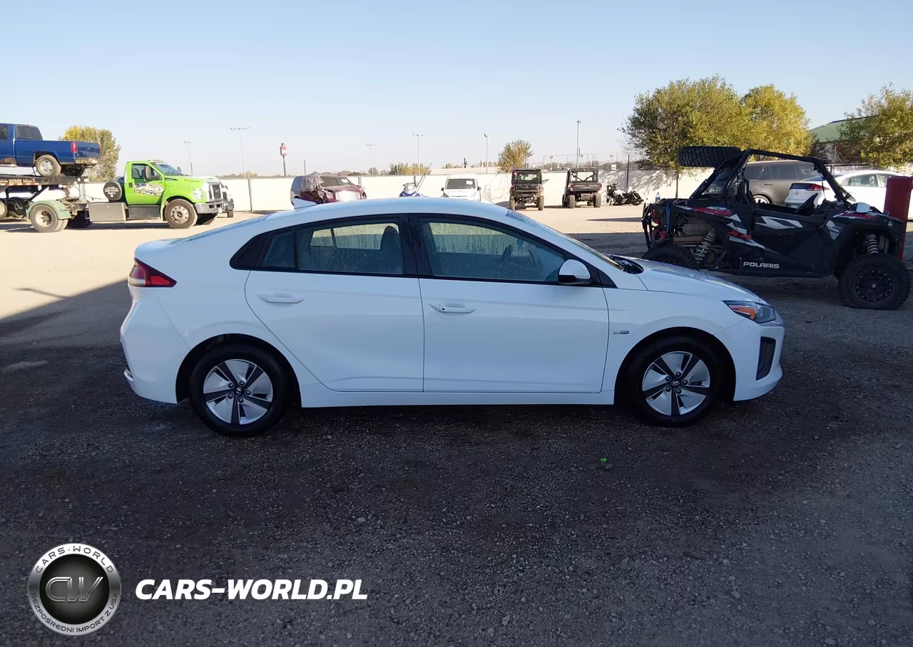 2020 Hyundai Ioniq Hybrid Blue VIN:KMHC65LC9LU232653 - 13