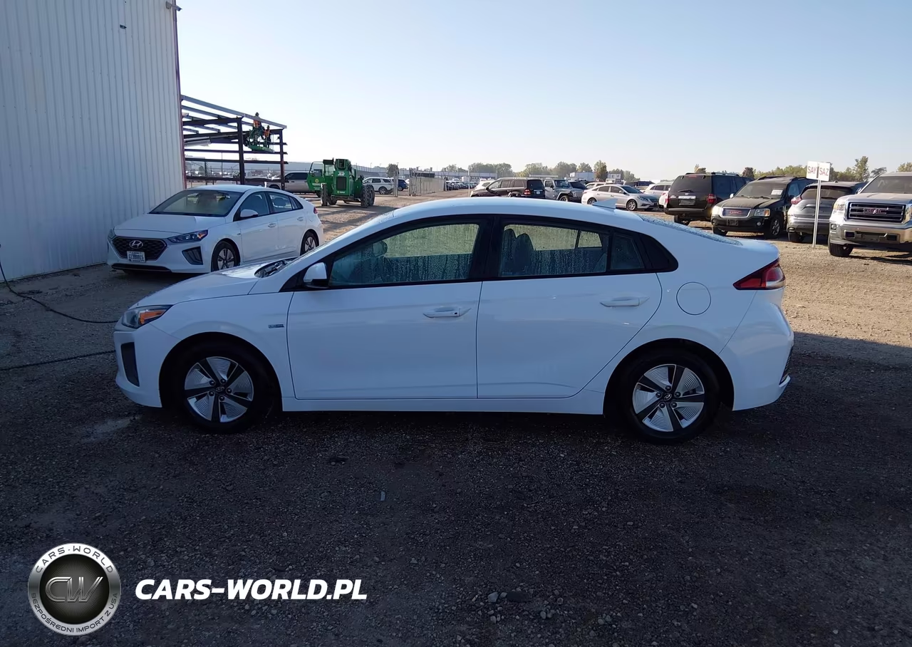 2020 Hyundai Ioniq Hybrid Blue VIN:KMHC65LC9LU232653 - 14