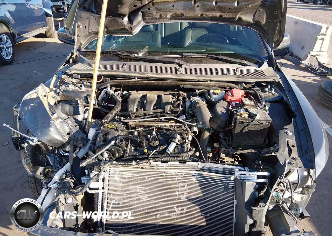 2018 Ford Taurus Sel VIN:1FAHP2E8XJG112182 - 10
