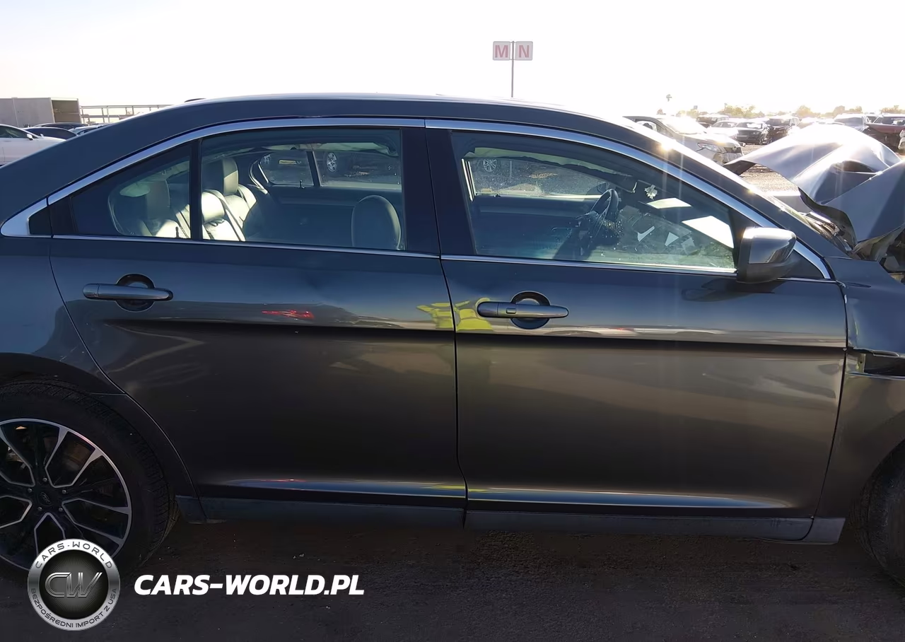 2018 Ford Taurus Sel VIN:1FAHP2E8XJG112182 - 14